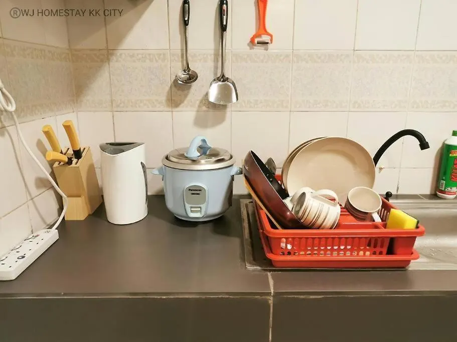 Api Api Apartment Homestay Beside Centre Point Studio 3Pax Kota Kinabalu